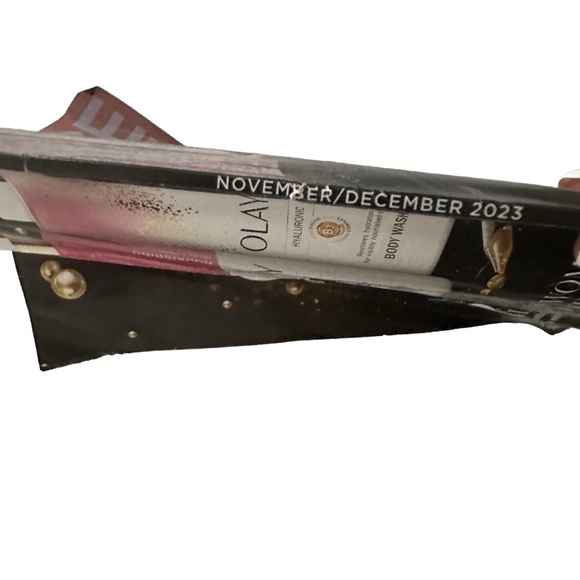 Essence Magazine The Color Purple November December 2023 - Picture 3 of 5